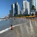 SOL, ARENA, MAR, y PISCINA