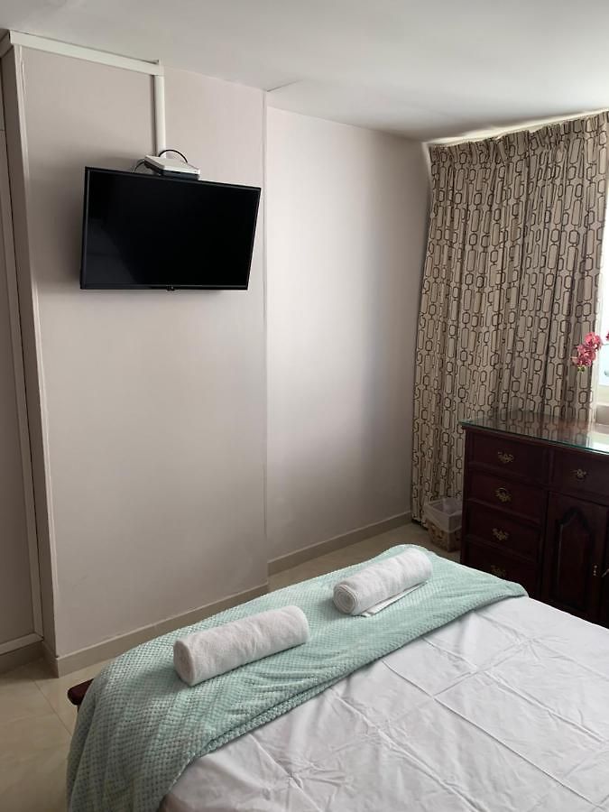 Apartamento Sol, Arena, Mar, Y Piscina *