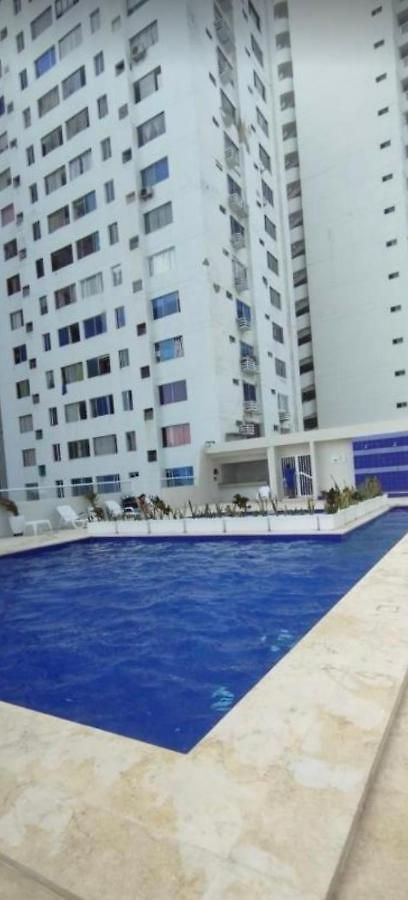 Sol, Arena, Mar, Y Piscina Apartamento *
